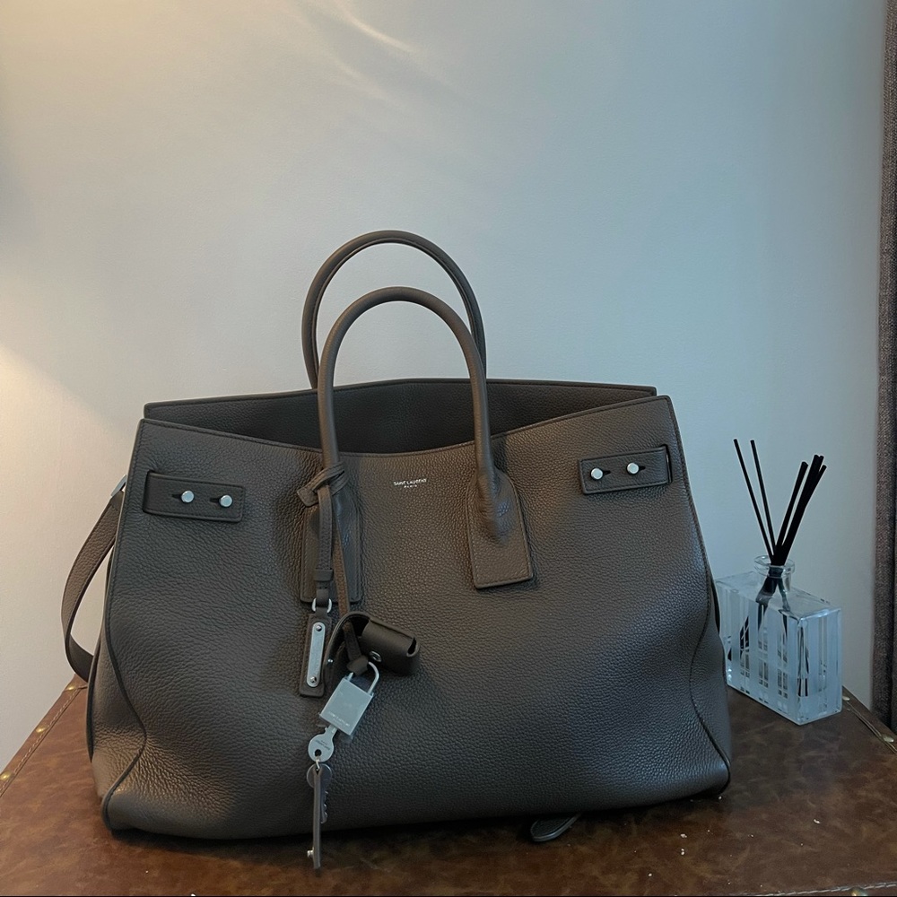 2022 YSL SAC DU JOUR THIN MEDIUM retail $3450+tax